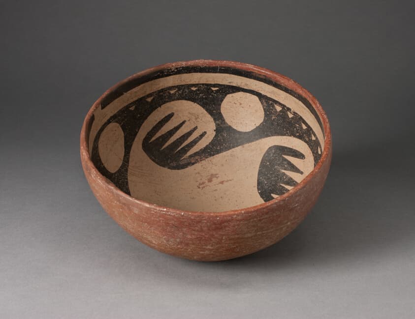 Miniature Bowl with Interior Bird-Wing Motif