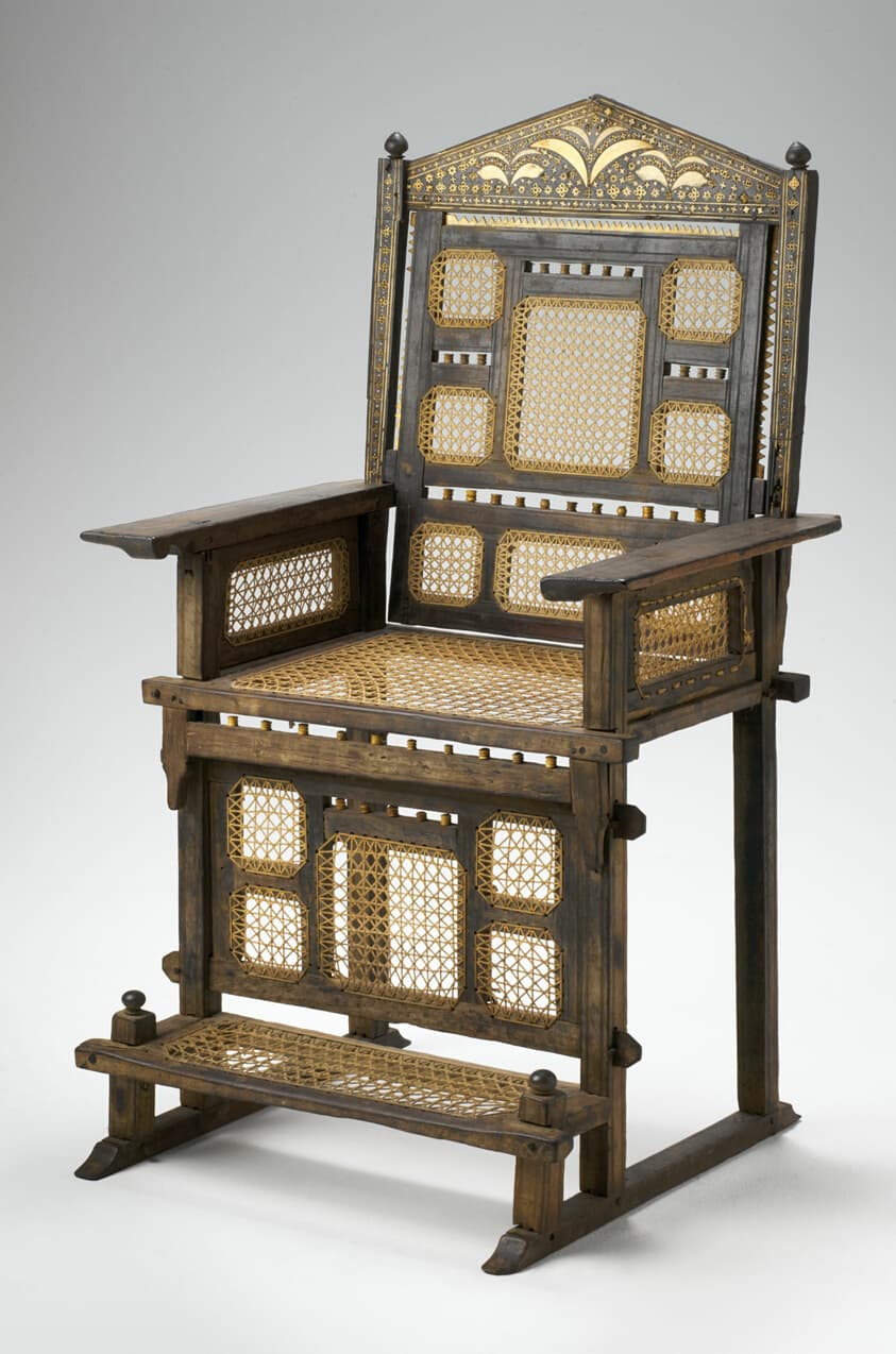 Chair (Kiti Cha Enzi)