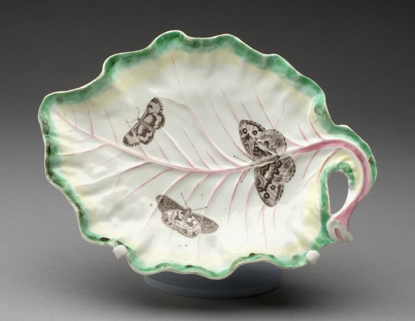 Tobacco Leaf Dish