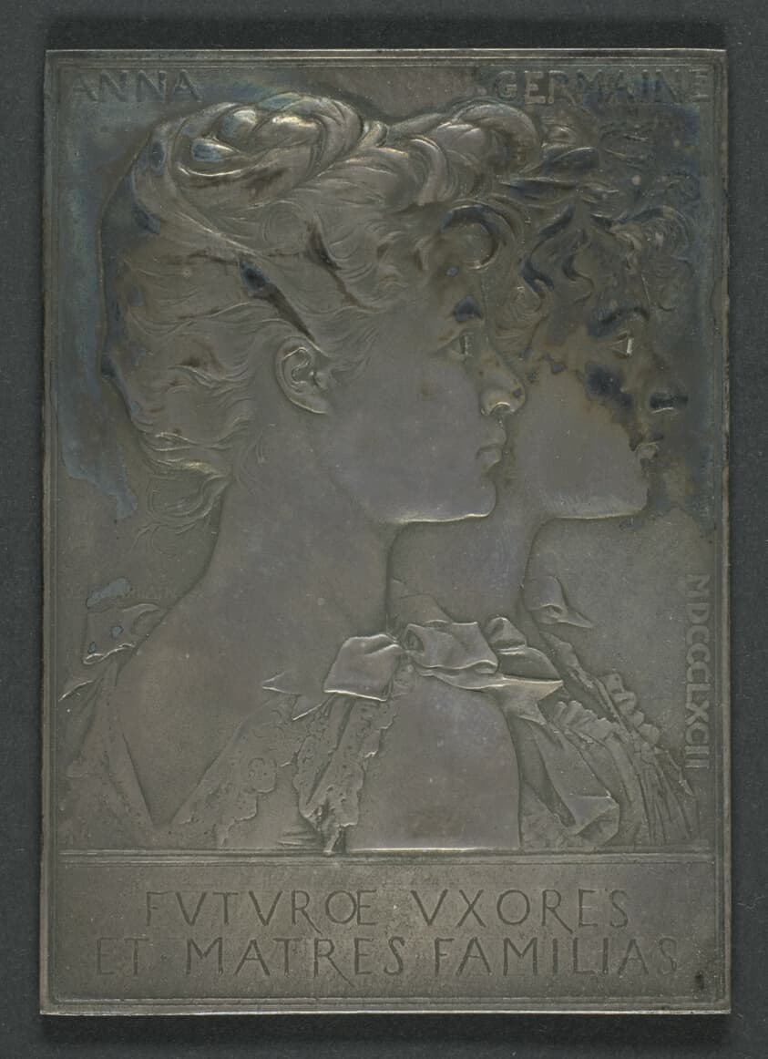 Portrait Bust of Anna and Germaine Futuro uxores et matres familias