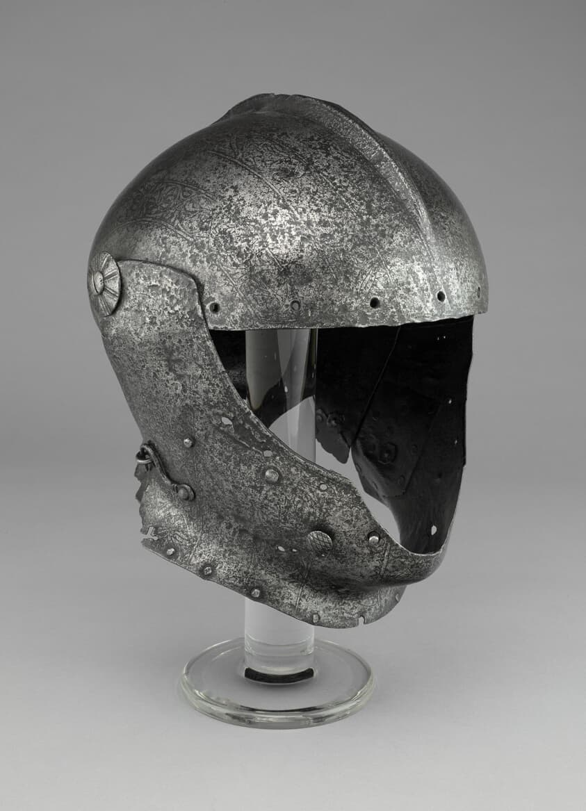 Close Helmet